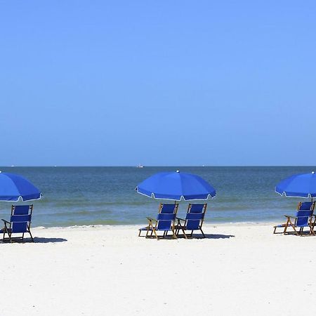 Estero Island Apartment With Boat Dock Fort Myers Beach Esterno foto