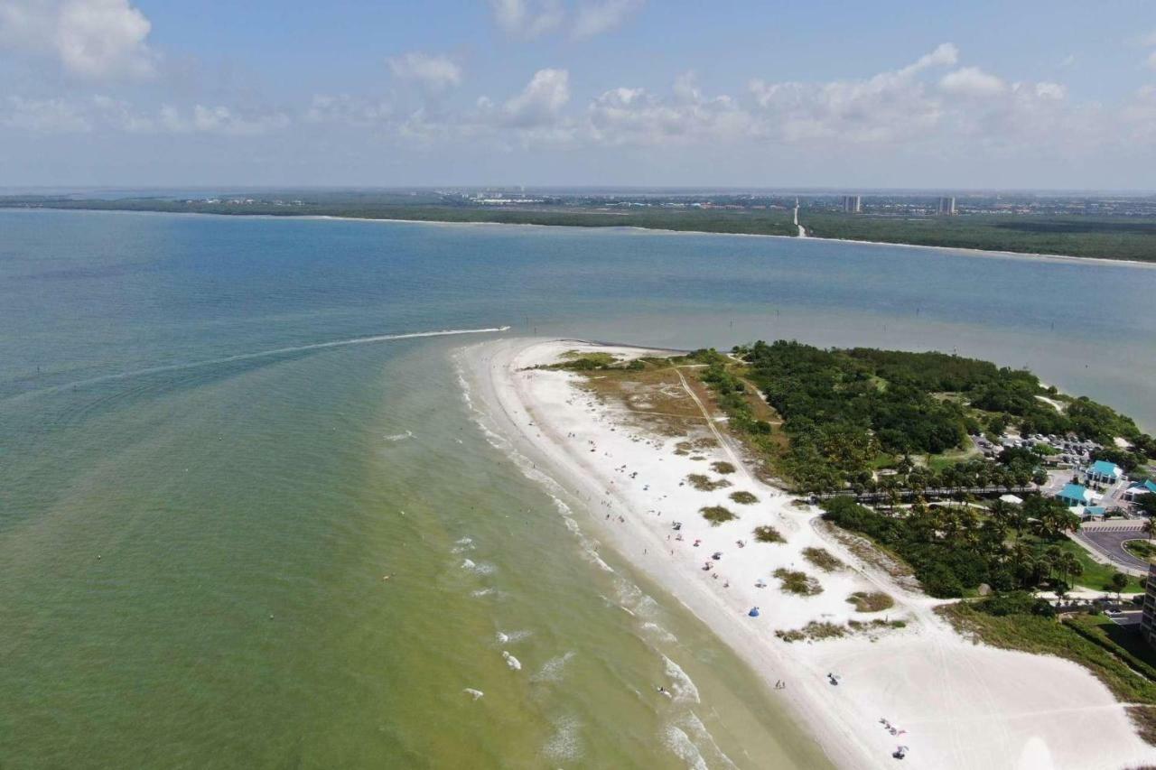 Estero Island Apartment With Boat Dock Fort Myers Beach Esterno foto