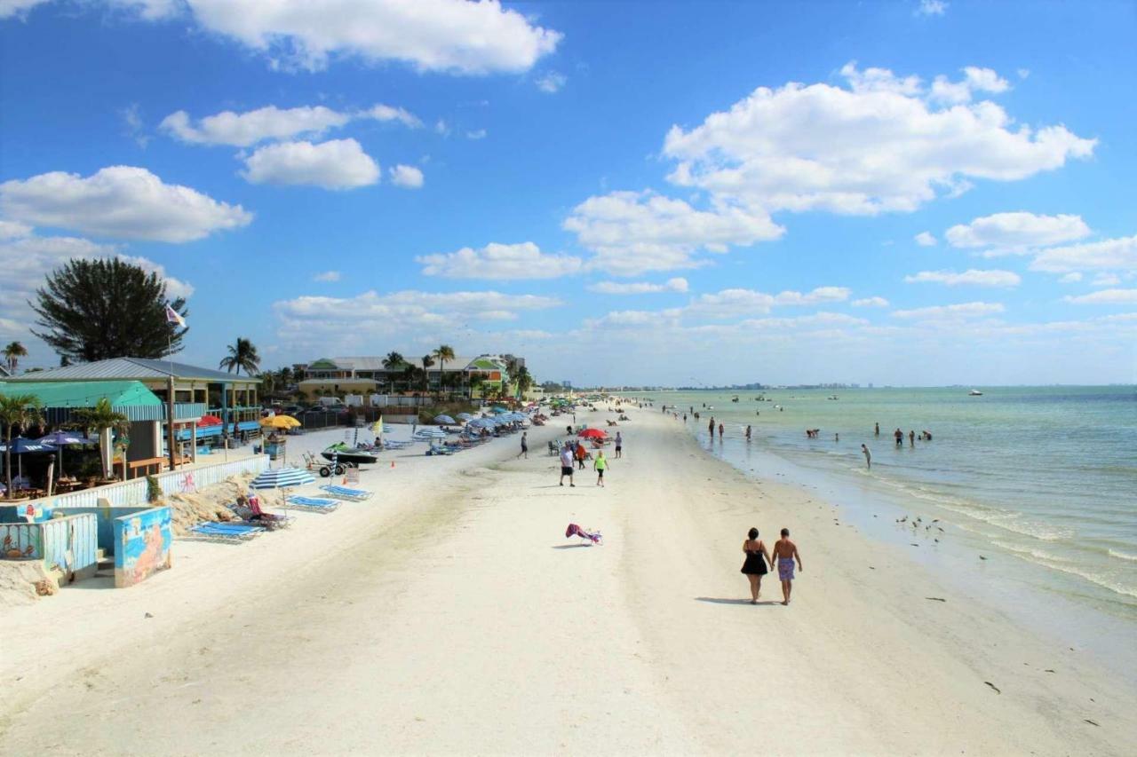 Estero Island Apartment With Boat Dock Fort Myers Beach Esterno foto