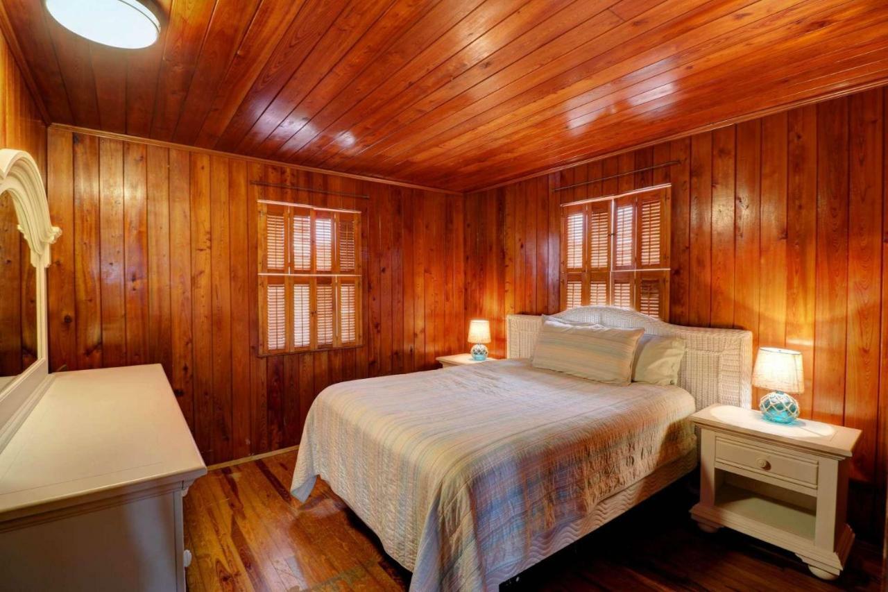 Estero Island Apartment With Boat Dock Fort Myers Beach Esterno foto